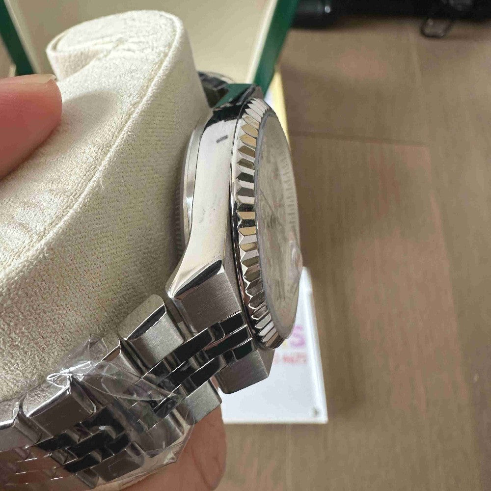 Land-Dweller 40 RO1902